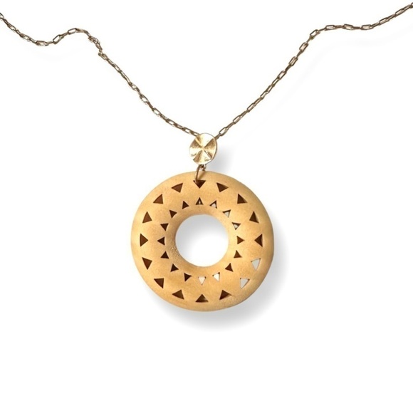 Round Laser Cut Wood Necklace Long Link Chain Gold Tone - Picture 1 of 9